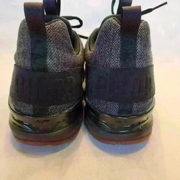 Puma Axelion Mens shoes size 13 black and dark gray color like new main image 4